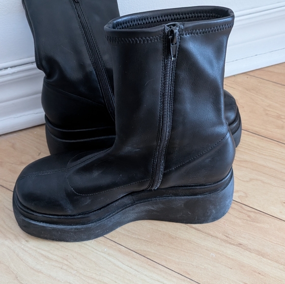 Platform Boots - Picture 2 of 4